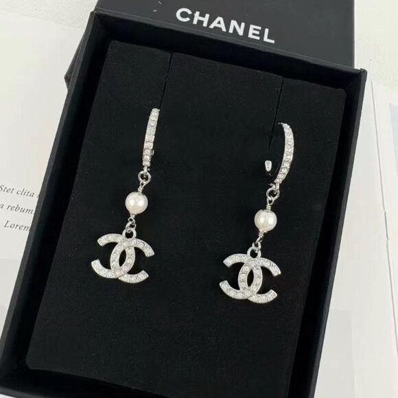Chanel Pearl Pendant Earrings - Picture 1 of 6